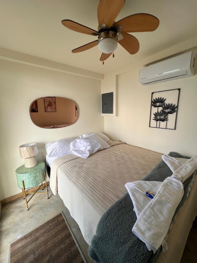 Sunset Hut Hostel 오모아 외부 사진